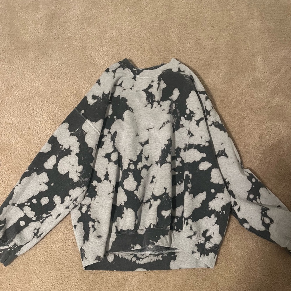 Urban Outfitters sweatshirt